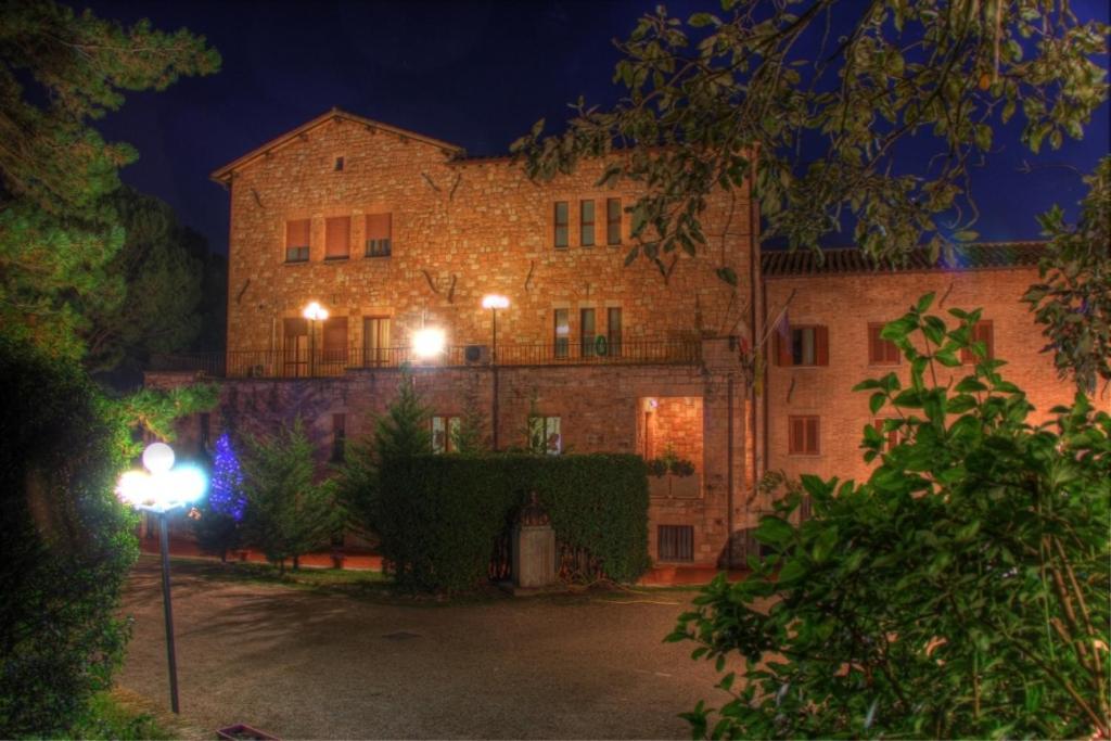 מלון Assisi Garden מראה חיצוני תמונה