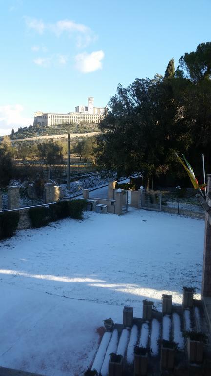 מלון Assisi Garden מראה חיצוני תמונה
