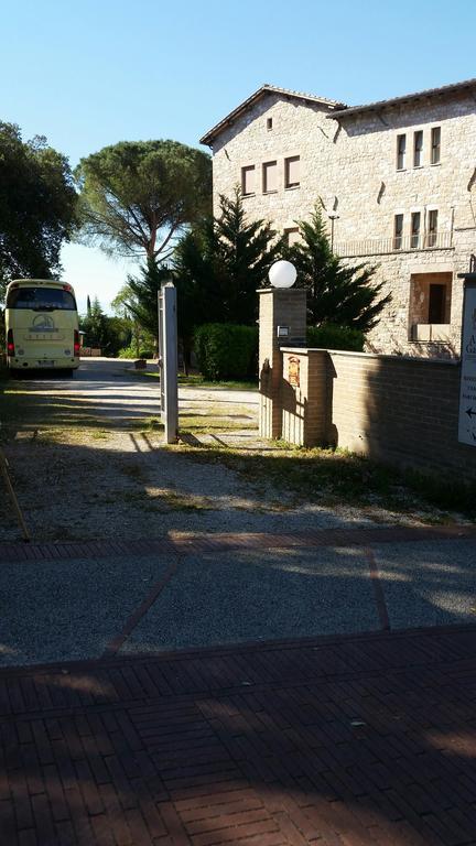 מלון Assisi Garden מראה חיצוני תמונה